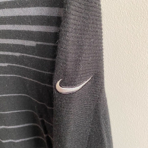 Nike Golf 3D V-Neck Sweater - Picture 3 of 4